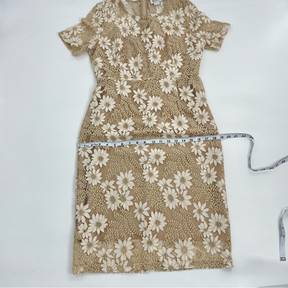Molly Bracken Tan Cream Crochet Flower Modest Classic Preppy Sheath Dress Med - Picture 5 of 14
